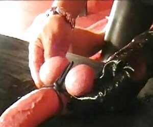 Âm là một cô gái một mình trên bàn phim sex moi phu de