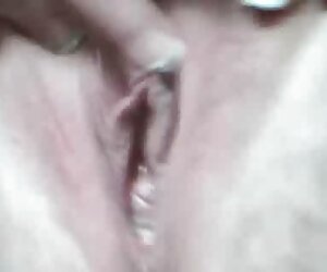 Một người phụ nữ với lông dạy cho một cô phim sex pha trinh moi gái trẻ, bằng tất cả phương tiện