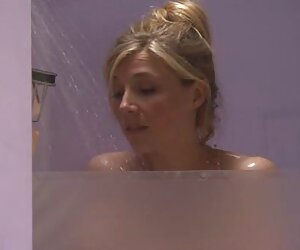 Các người phụ nữ mang người yêu da đen và các y tá, sex gai xinh moi lon với những thái độ 69