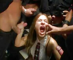 Giới hạn, Già, mô hình khiêu dâm, làm nhục trong một phòng tắm bẩn sex ngan moi