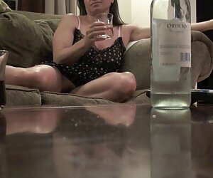 Họ đã thô lỗ với một con chó. sex thủ dâm mới